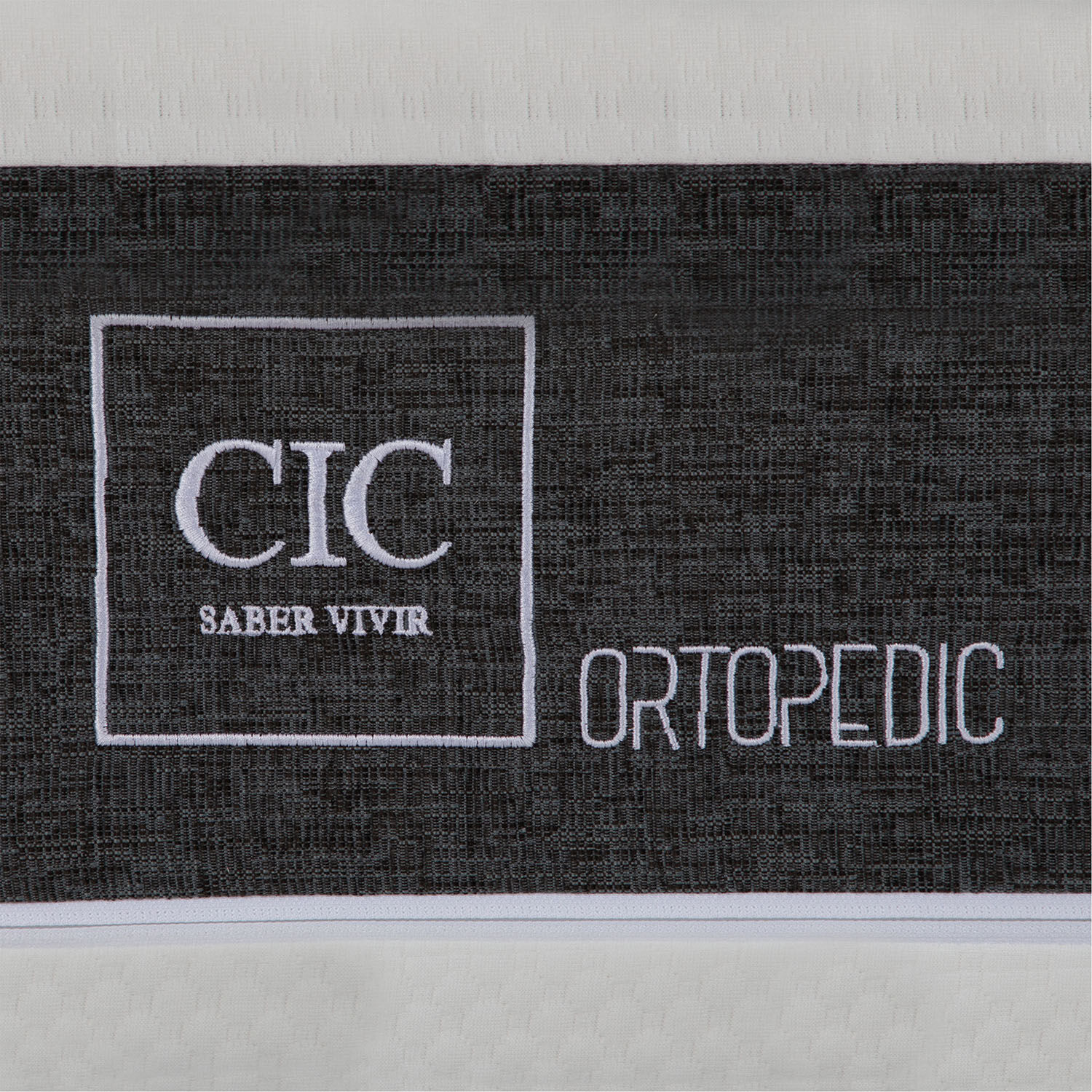 Cama Europea King Ortopedic + Respaldo Dubl&iacute;n Gris