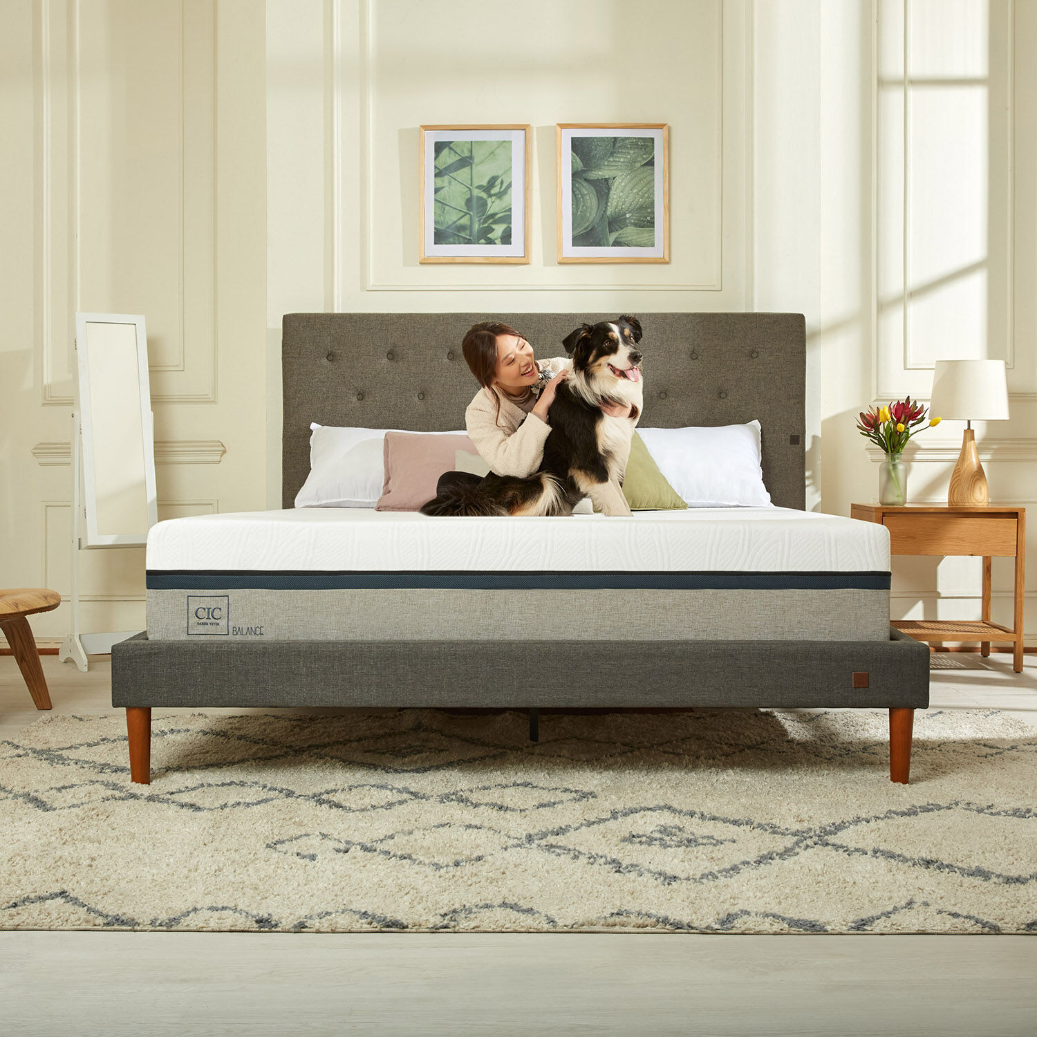 Cama Europea Curve King Balance + Sabanas + Plum&oacute;n + Almohadas