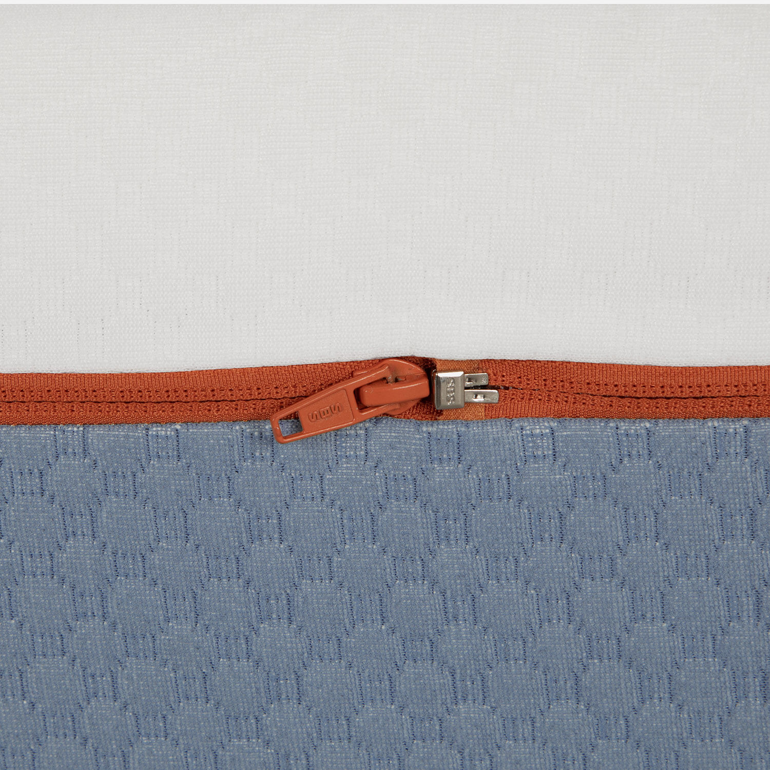 Cama Nido Div&aacute;n Excellence Plus + Respaldo Gales Gris