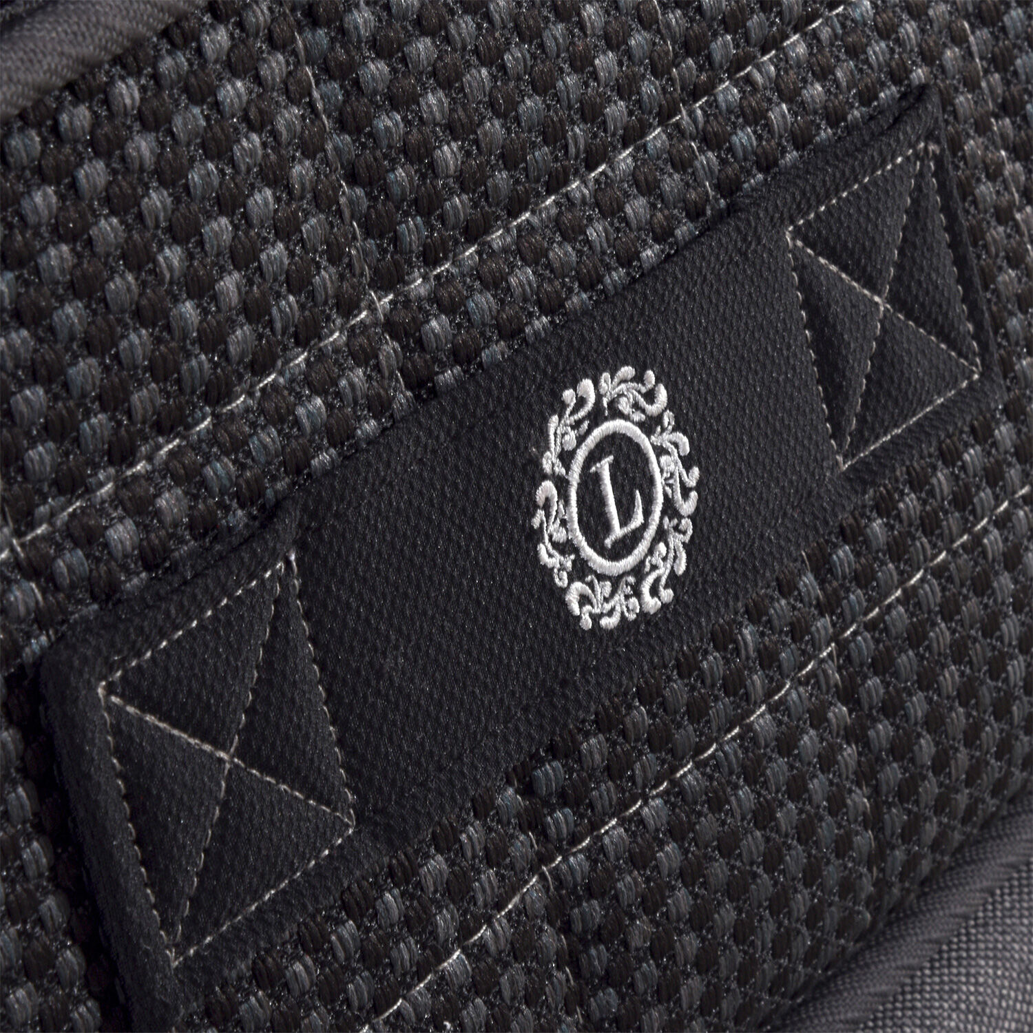 Cama Europea Super King Lux + Set T&aacute;mesis