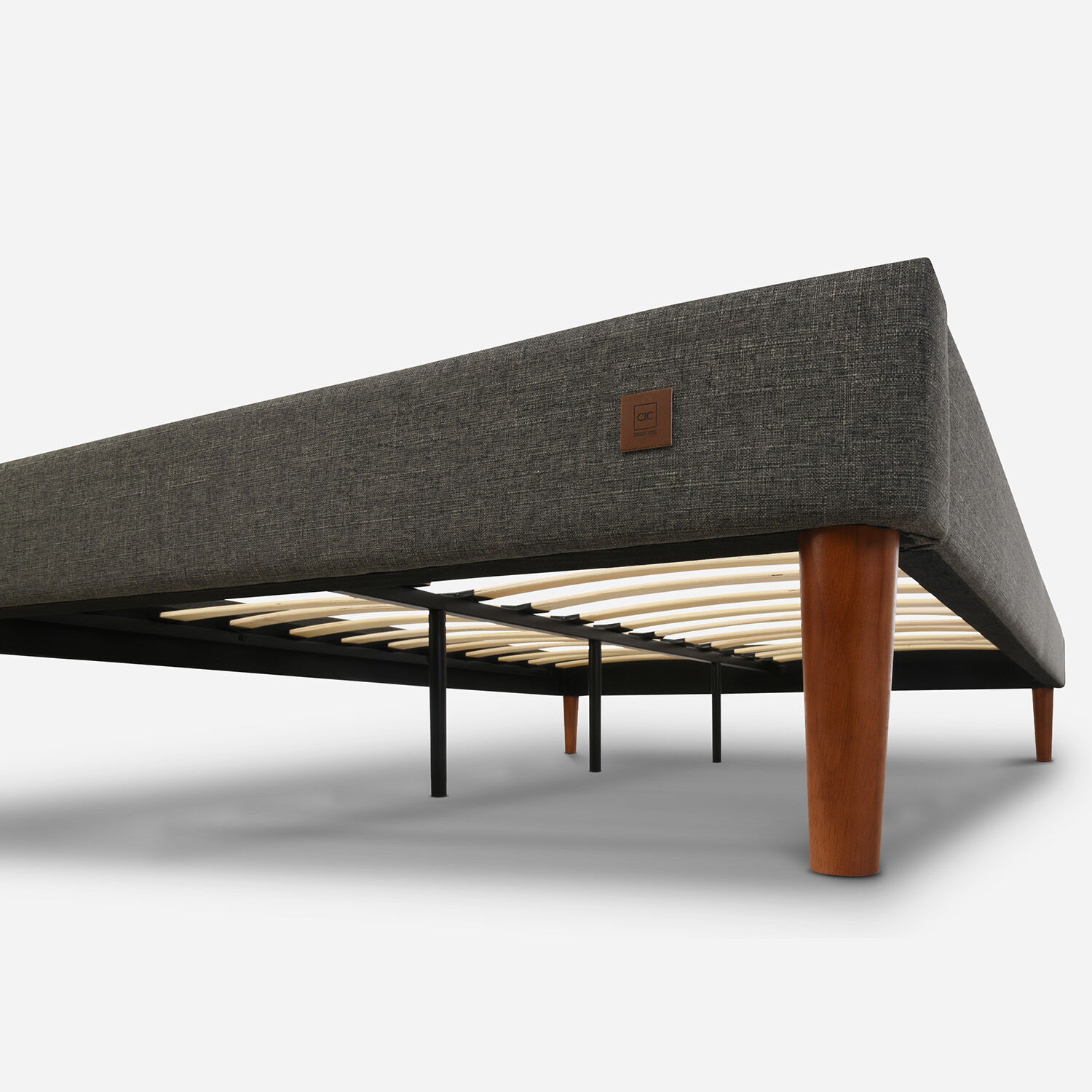 Cama Europea Curve 2 Plazas Ortopedic + Plum&oacute;n + Almohadas