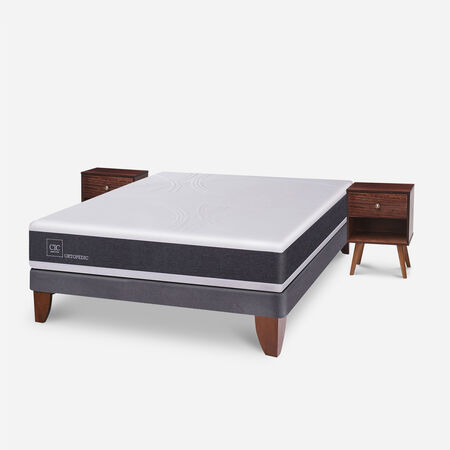 Cama Europea 2 Plazas Ortopedic Base Normal + Veladores M&uacute;nich Chocolate