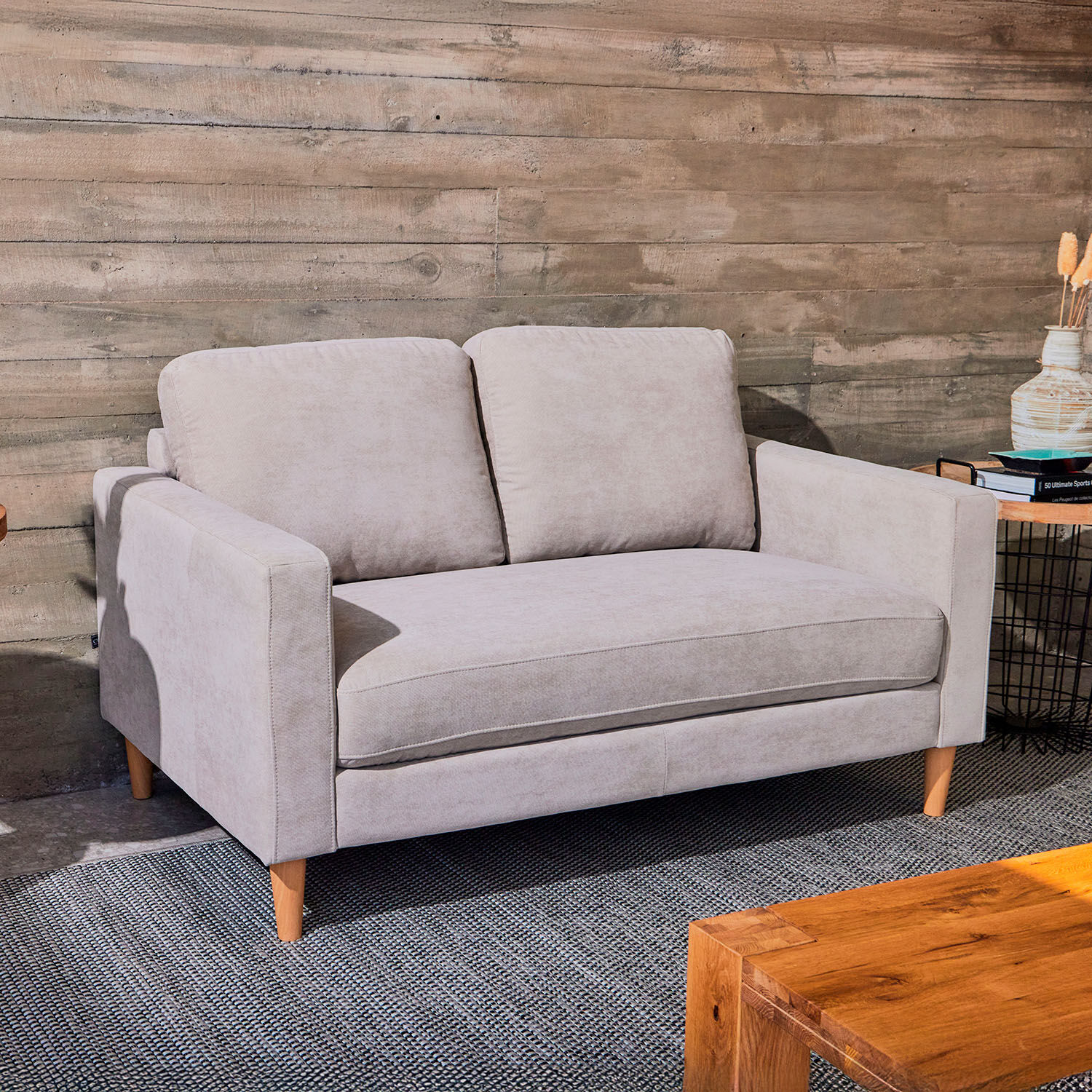 Sof&aacute; 2 Cuerpos Londres Arena