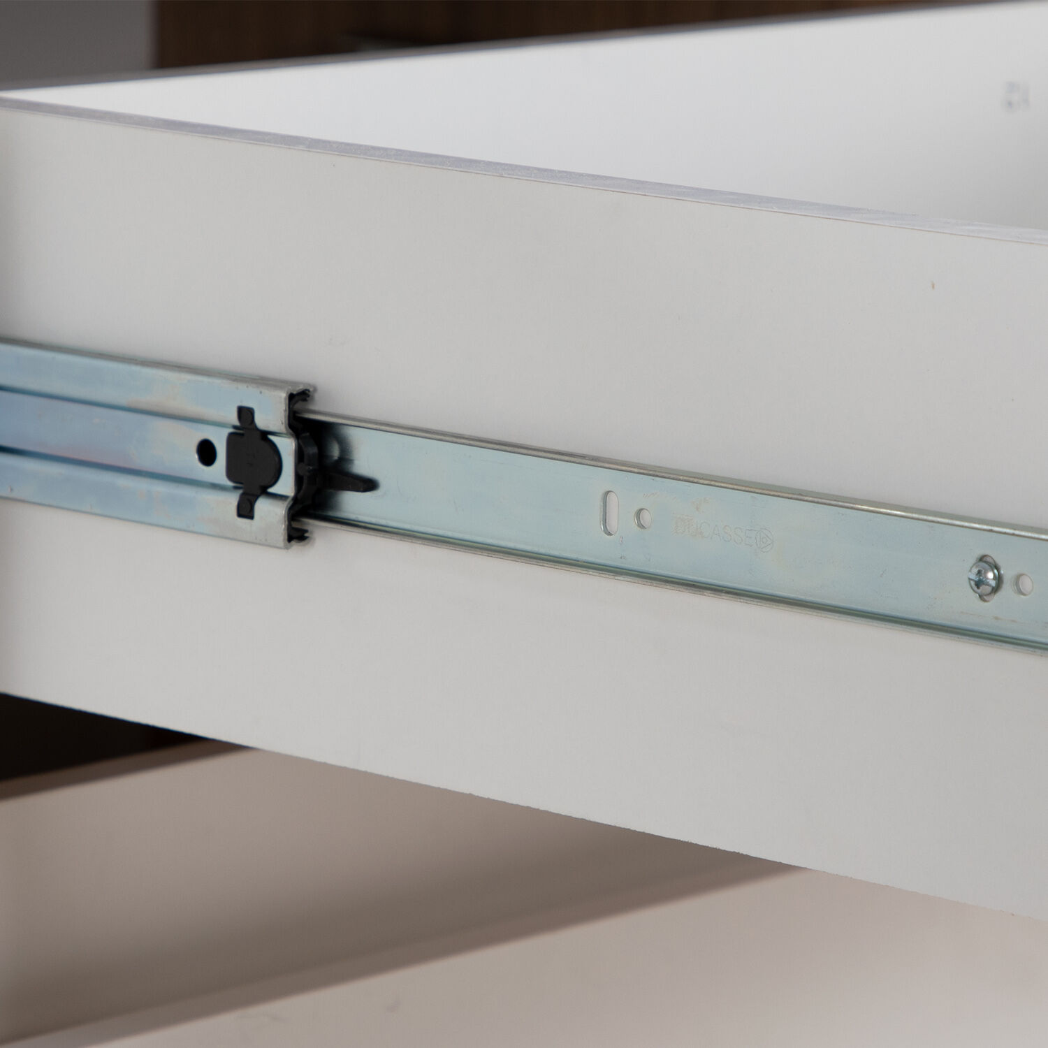 Rack Tv '70 Nash Con Ruedas 2 Puertas 2 Cajones Olmo Blanco