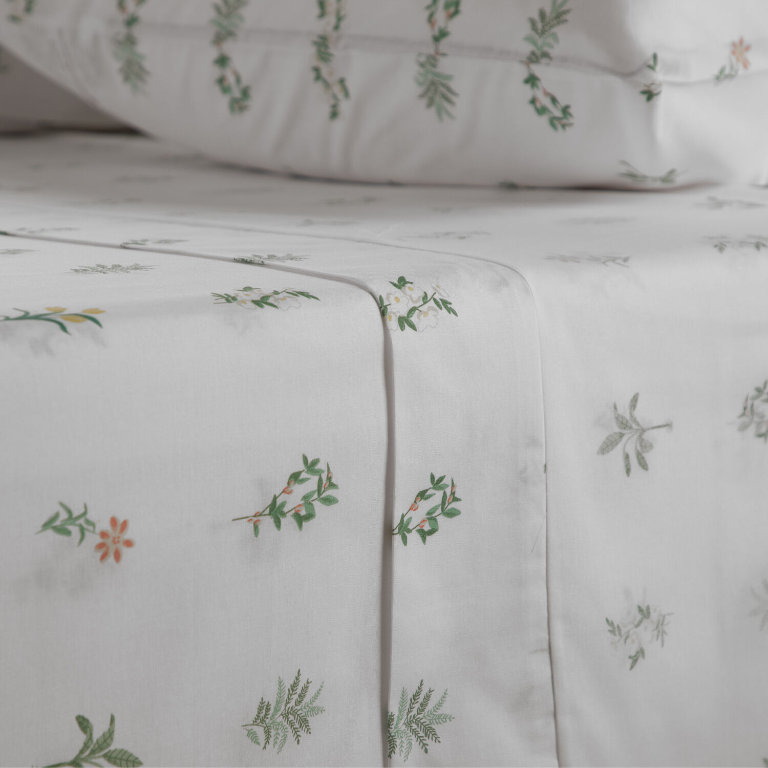 S&aacute;banas Single 144 Hilos Lisa Agustina