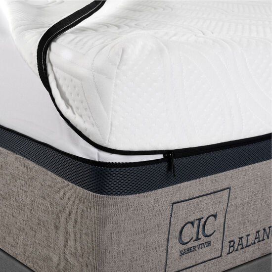 Cama Europea King Balance + Respaldo Baker