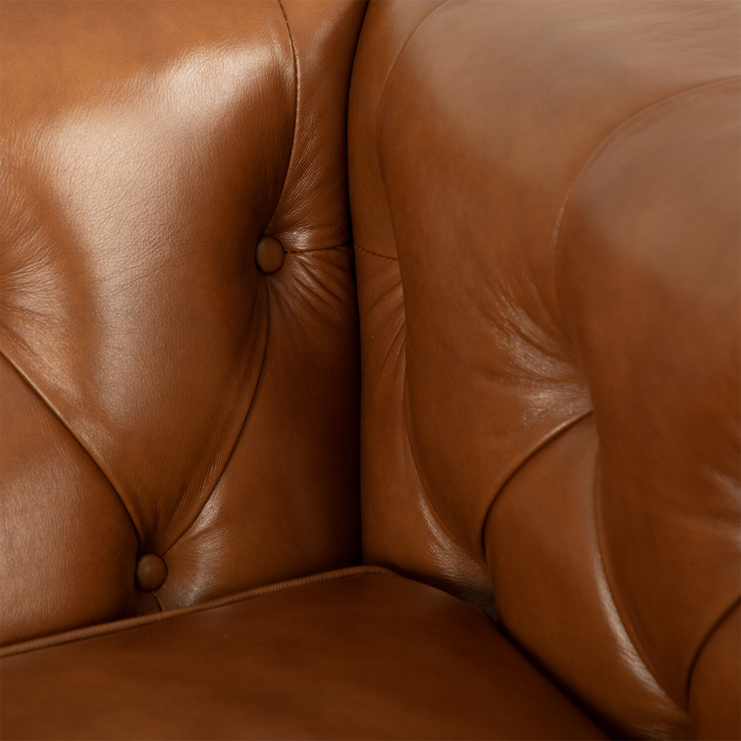 Sofá 3 Cuerpos Cuero Chesterfield Siena