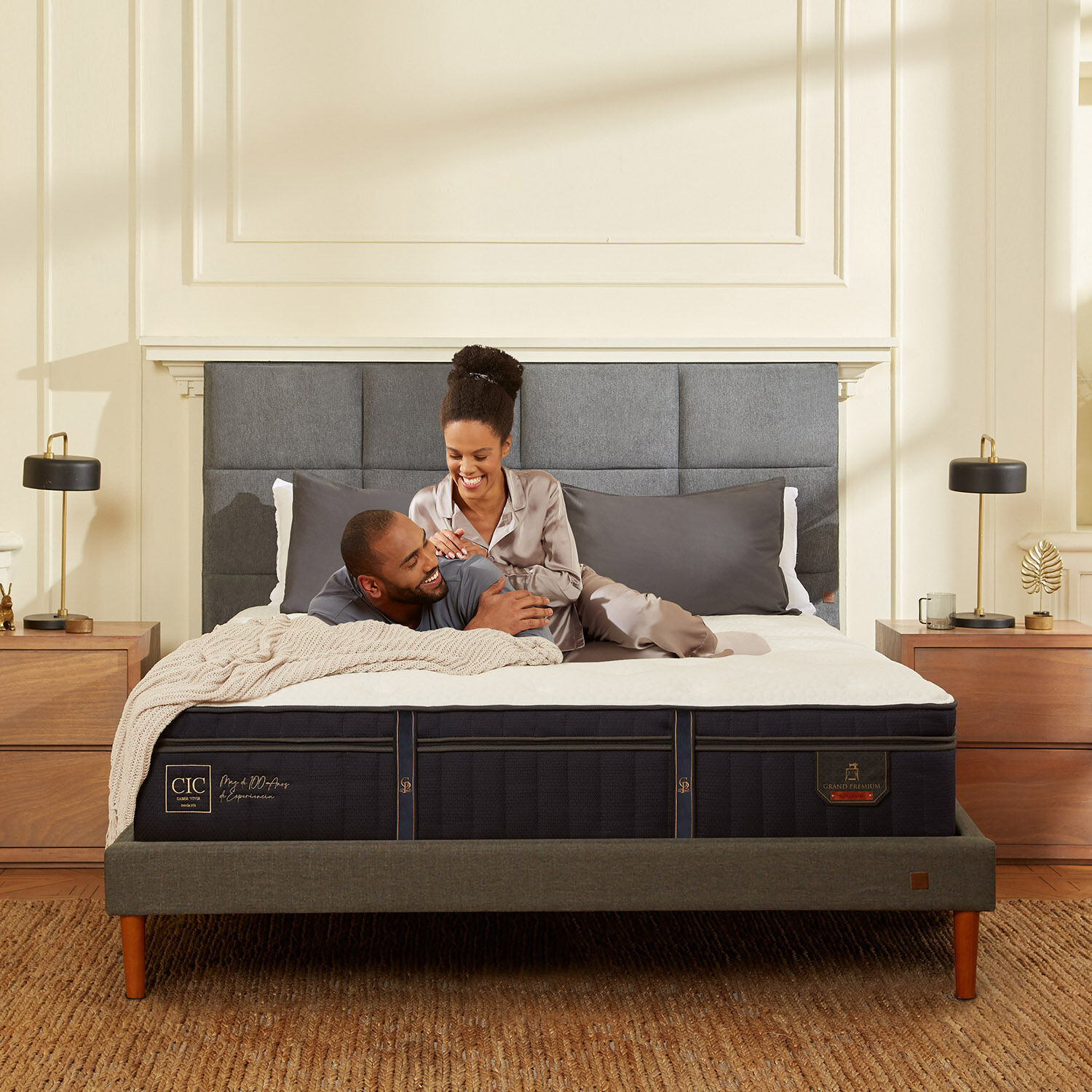 Cama Europea Curve 2 Plazas Grand Premium + Respaldo Ganges