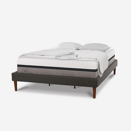 Cama Europea Curve King Balance + Sabanas + Plum&oacute;n + Almohadas