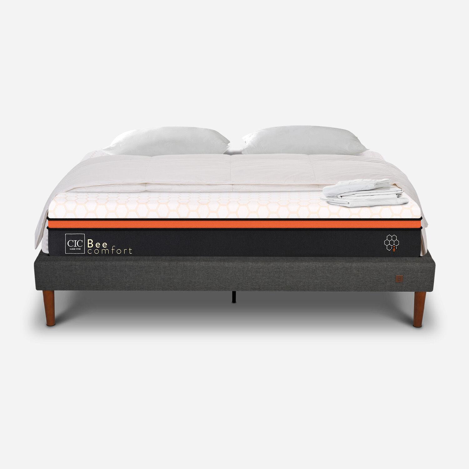 Cama Europea Curve 2 Plazas Bee Comfort + Almohadas Viscoel&aacute;stica + Plum&oacute;n + Sabanas