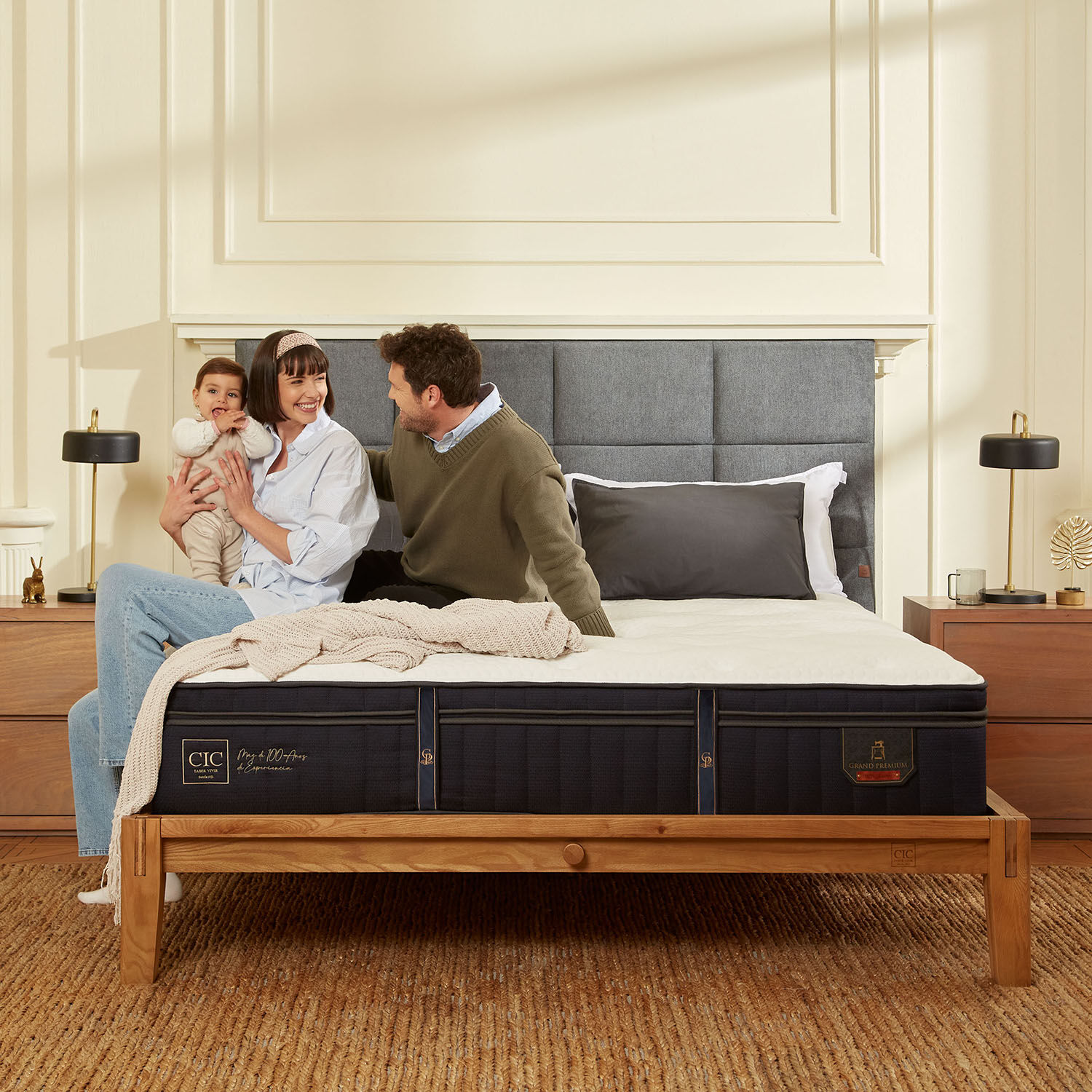 Cama Oak 2 Plazas Grand Premium + Almohadas Viscoelásticas