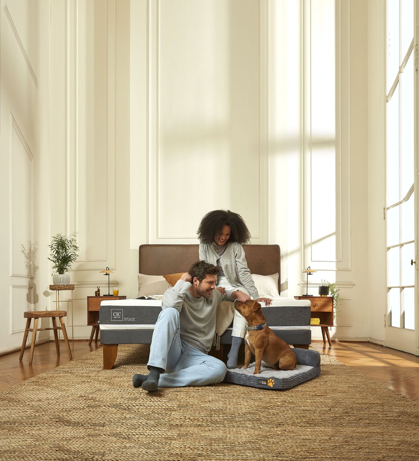 Cama Europea 2 Plazas Ortopedic Base Dividida + Respaldo Dublín Negro