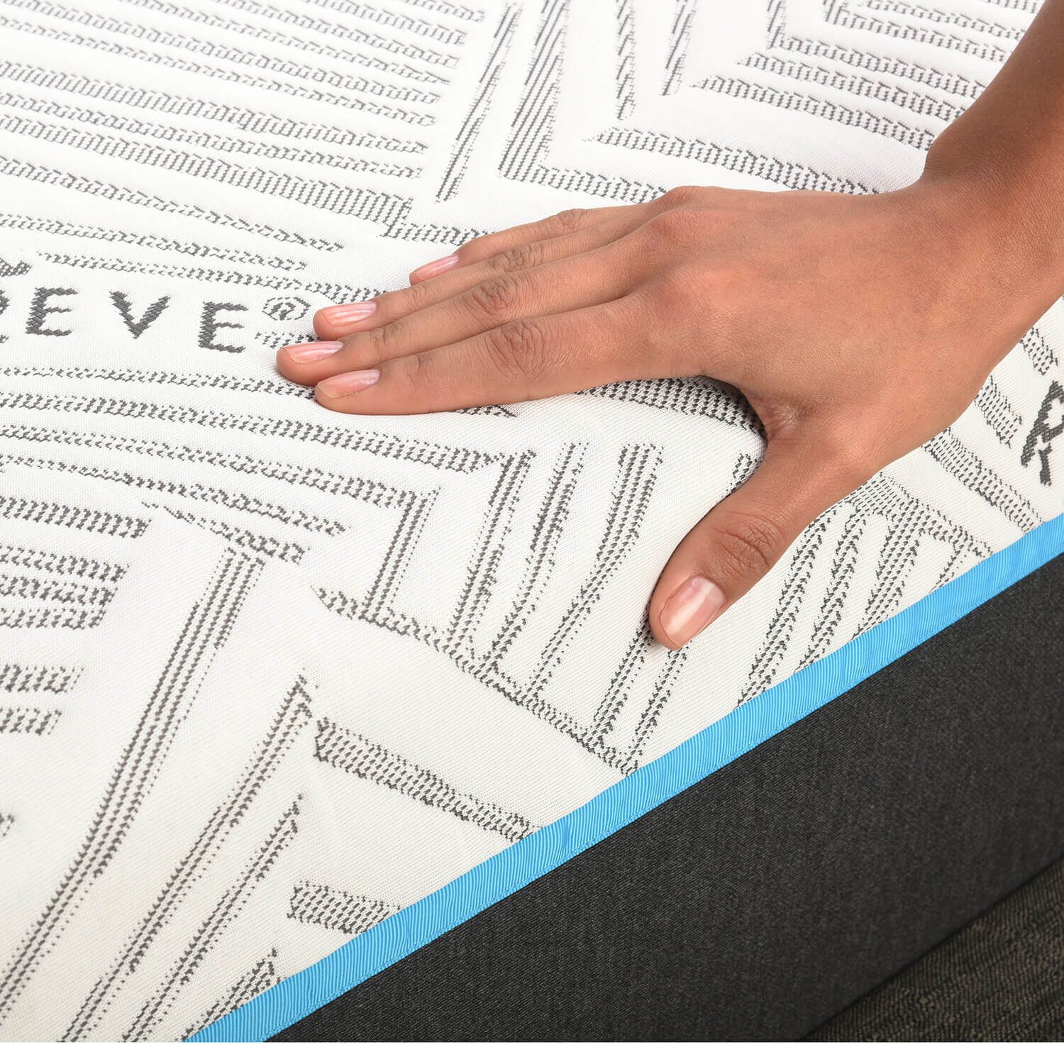 Cama Europea King Infinity Green + Respaldo Ganges