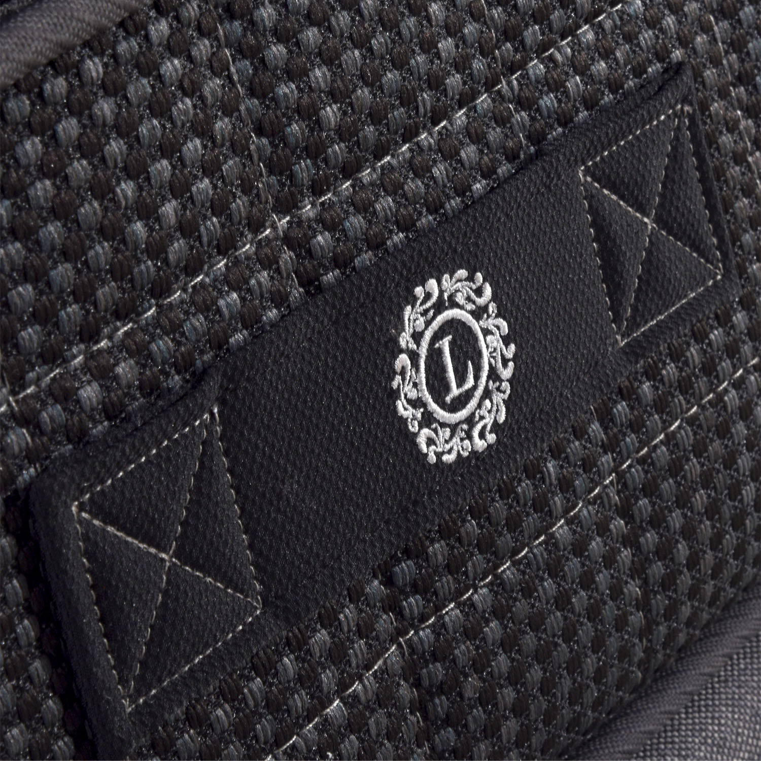 Cama Europea Super King Lux + Respaldo Panaro