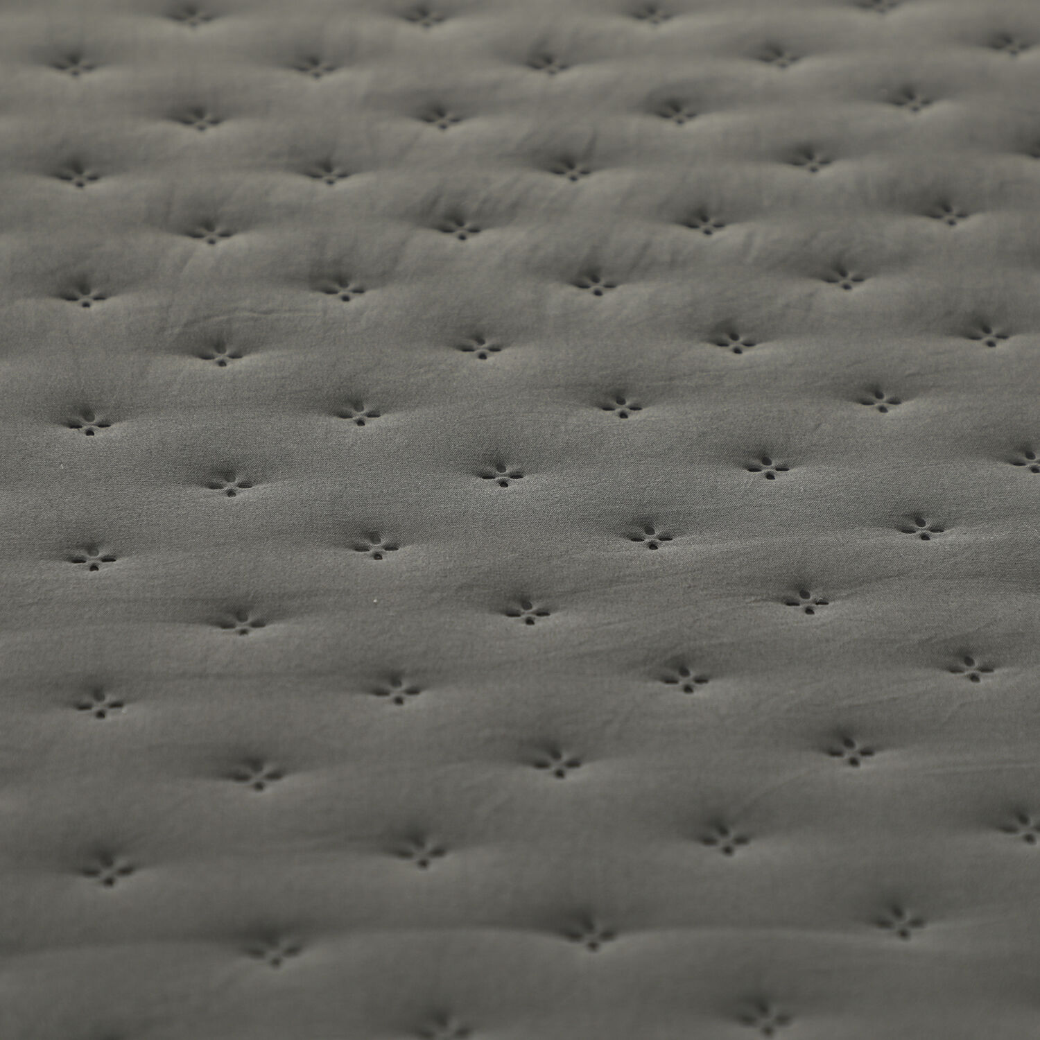 Quilt 2 Plazas Microfibra Gris