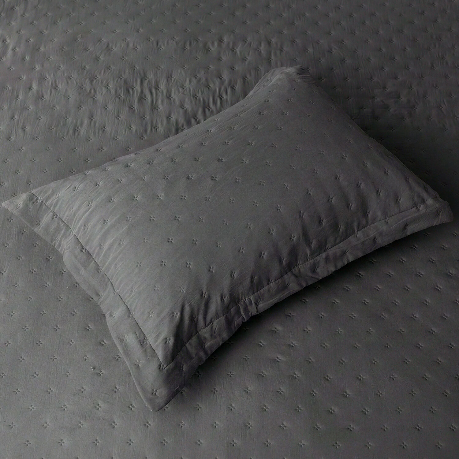 Quilt 2 Plazas Microfibra Gris