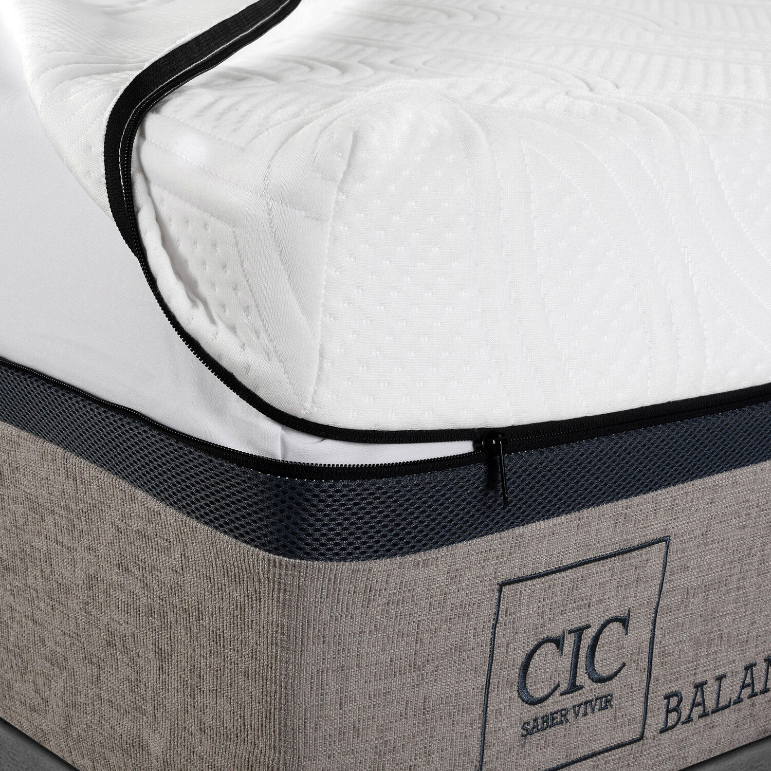 Cama Europea King Balance + Set Kavery